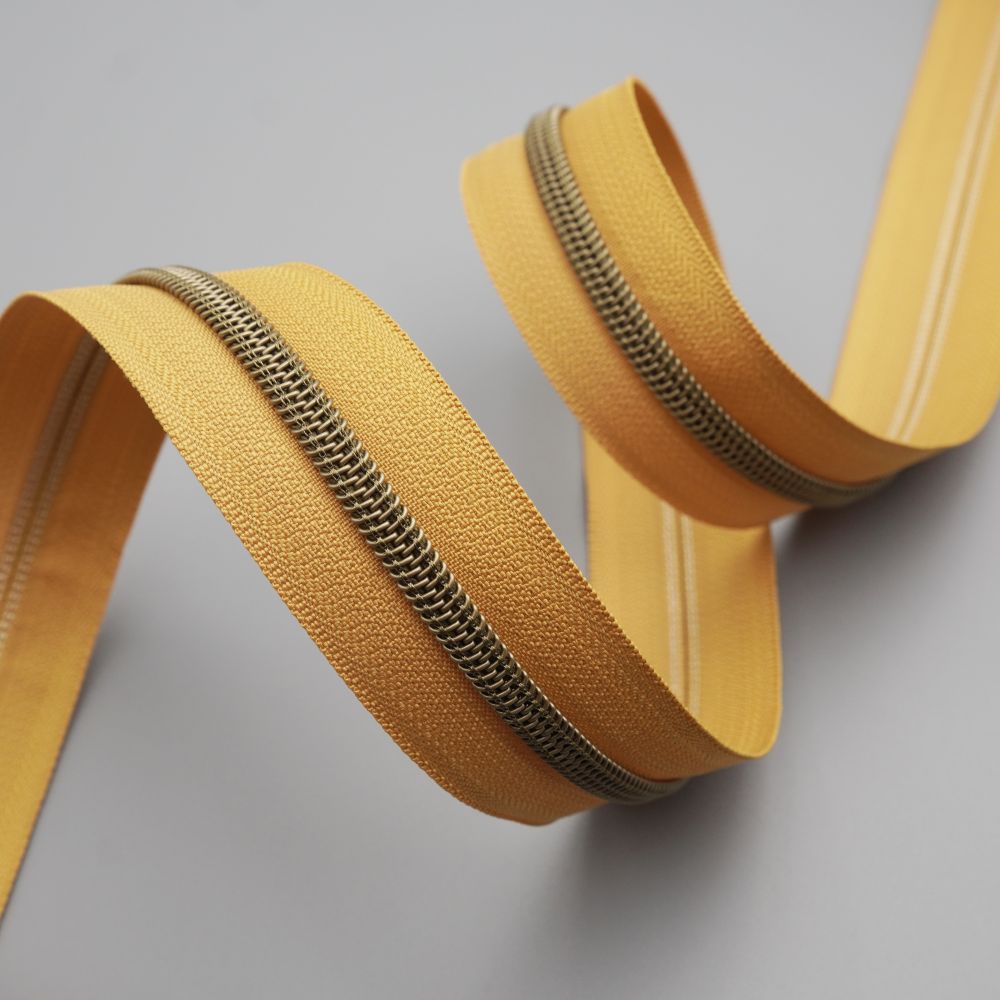 Zips