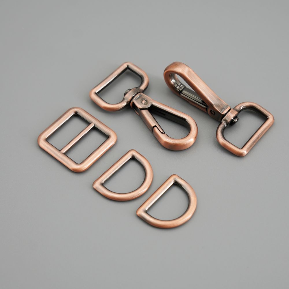 Bag Hardware