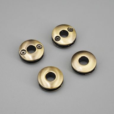Brass screw fitted eyelet